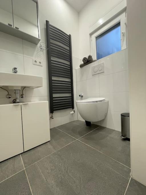 Apartment Exklusive Flughafen-messe Naehe Duesseldorf Duisburg